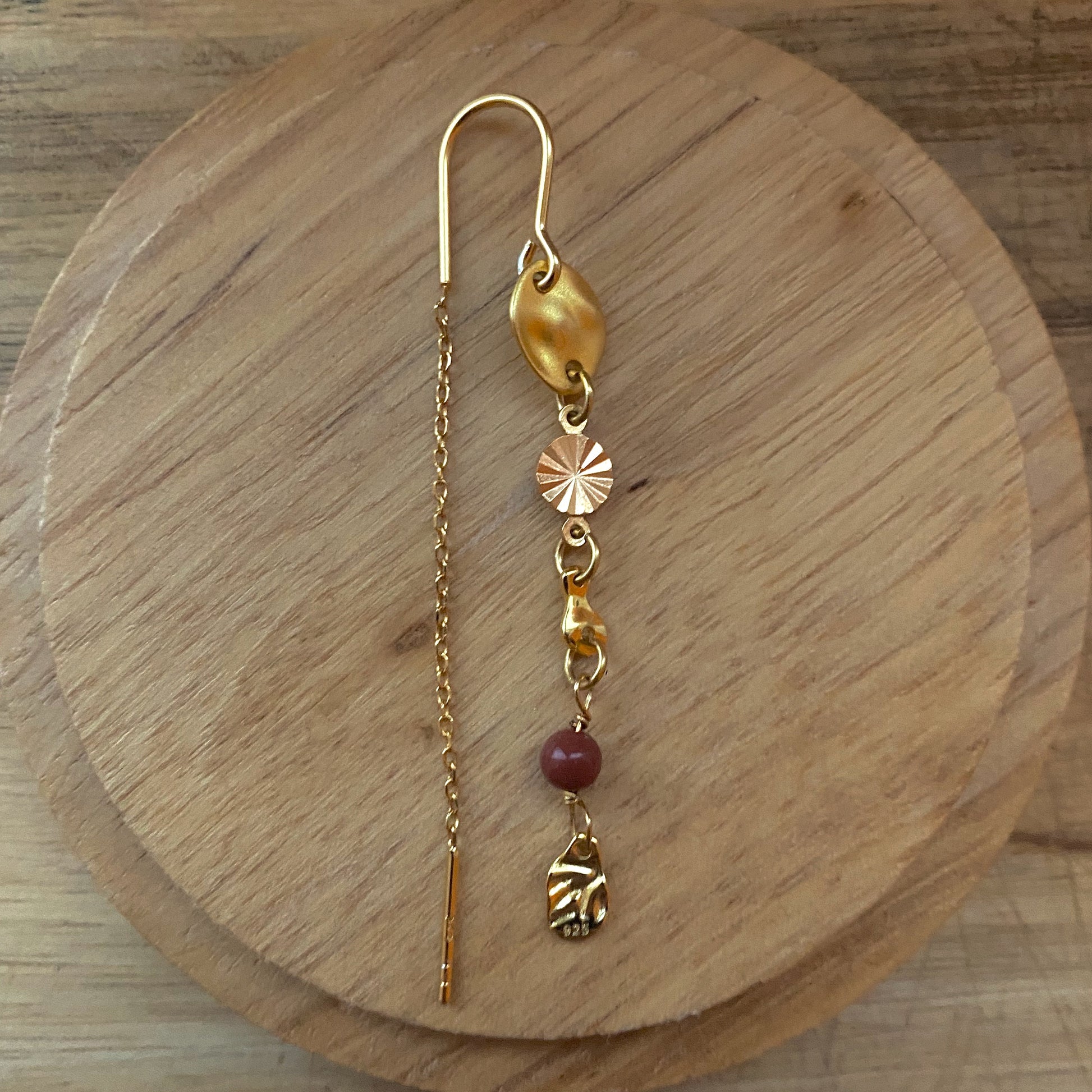 GOLDEN GYPSY STRING RED